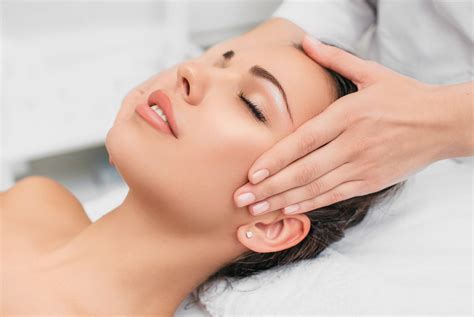 60 Minute Pamper Package Deal London Wowcher