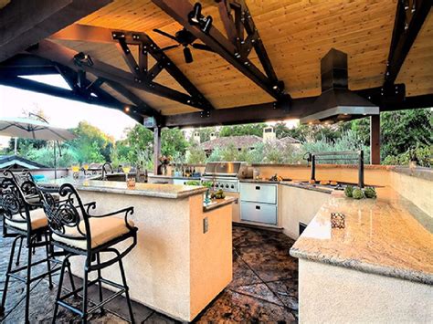 Outdoor Kitchen Ideas That Will Help You Build Your Own Covered