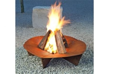Vom offenen feuer darf keine gefahr ausgehen! Feuer im Garten: Feuerschalen und Co.