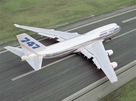 The Wingspan Of A Boeing 747 Is Longer Than The Wright Brothers First