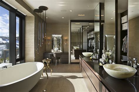 20 High End Luxurious Modern Master Bathrooms