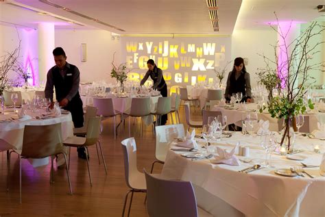 As for party size, i believe the ideal size for a restaurant holiday dinner party is 8 to 12. Dinner set up | Dinner sets, Table decorations, Decor