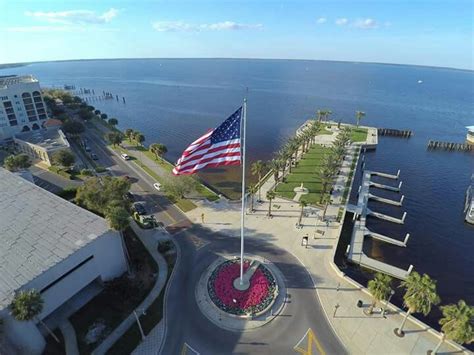 Business cannot run without the internet. Sanford Florida Waterfront | Florida images, Sanford ...
