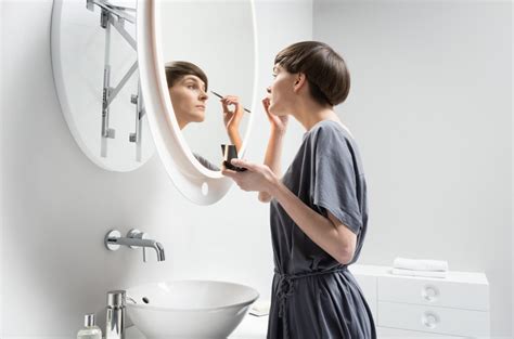 Let's talk hollywood glam for a moment. Wall Mounted Extendable Mirror by Miior