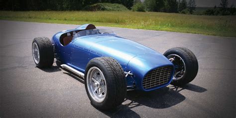 Reinventing The 1959 Troy Roadster With Rare Car Network