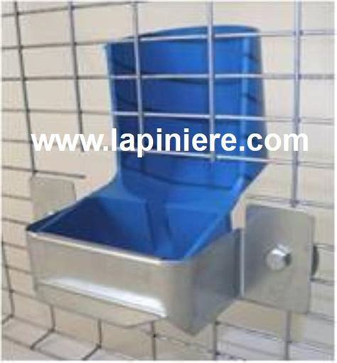 Abreuvoir lapin 4 promotions de la semaine votre souhait est de faire un achat abreuvoir lapin sans savoir où aller ? Abreuvoir porte-bouteille GLOUGLOU LOT de 3 - La Lapinière