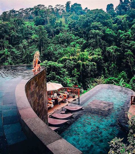Liintang prastyo mellenoy tea is at desa batang sari,pamanukan subang. Keren, Hotel di Bali Ini Punya Kolam Renang Terindah Dunia