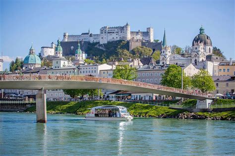 Salzburg ist so reich an sehenswürdigkeiten, dass die auswahl der ziele wirklich schwerfällt. Salzburg Stadt Schiff-Fahrt mit der "Amadeus Salzburg ...