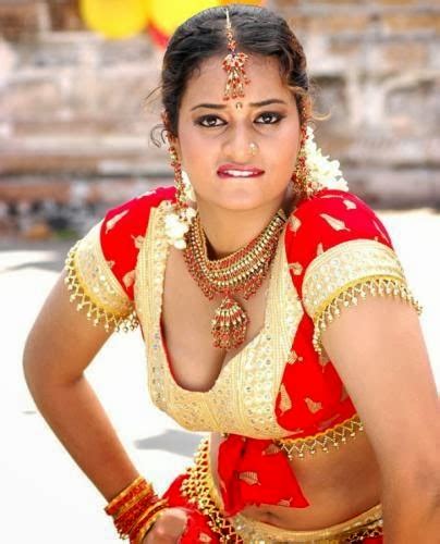 Romance With 24 World Suja Varunee All Photo Collection