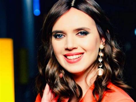 Yanina mykhailivna sokolova is a ukrainian journalist, television presenter and actress. ГолосуюНеПоПриколу - Янина Соколова - видео - «ФАКТЫ»