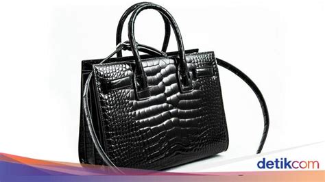 Ada juga beberapa situs yang menyediakan bagaimana cara membuat daftar pustaka dari artikel yang diterbitkannya. Tas dari Kulit Buaya Seharga Rp 278 Juta Terpaksa ...