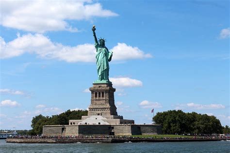 Uskings Top Travel Destinations In The United States P1 Statue Of