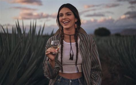 Kendall Jenner seeks to support communities in Jalisco with her tequila brand El Sol de México