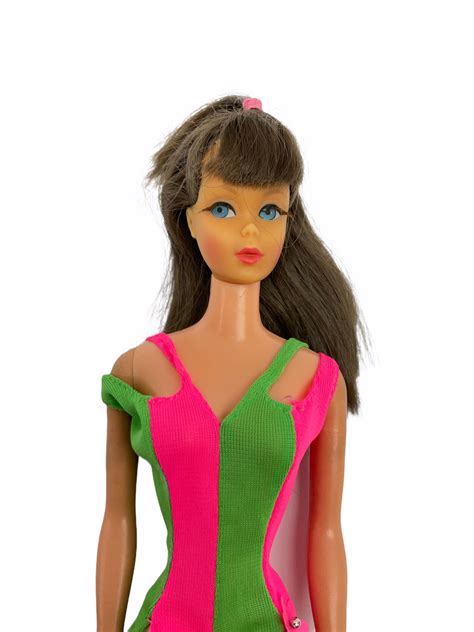 Mattel Standard Barbie Doll Model 1190 Dark Brown Hair With Original