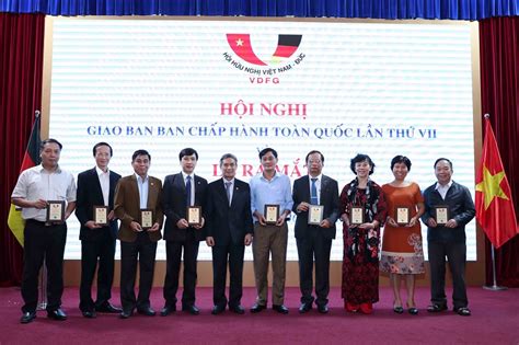 Hlv park hang seo cũng có chỉ thị rằng không một thành viên nào của đội tuyển việt nam được tiết lộ các chi tiết về đội hình thi đấu, sơ đồ chiến thuật hay các vấn đề liên quan đến chuyên môn trận đấu giao hữu với jordan nói riêng và quá. Giao ban toàn quốc lần thứ VII Hội Hữu nghị Việt Nam - Đức