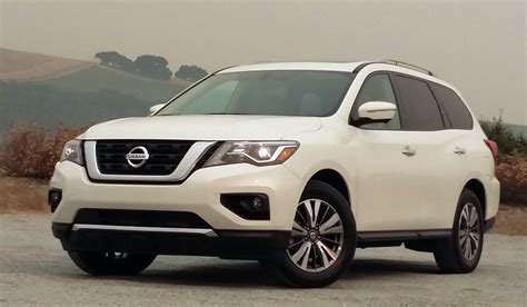 I have a 2017 nissan pathfinder just reached 58, 888 mi and my heater ac fans are defective and the dealer charges roughly $1,000 for repair this is clearly a manufacturer defect and the consumer shouldn't be held liable nissan. 2017 Nissan Pathfinder The Daily Drive | Consumer Guide®