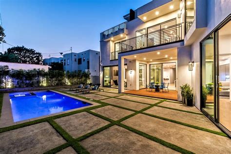 This 4495000 Los Angeles Home Sets New Standard For Luxury Living