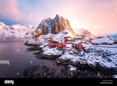 Hamnoy Lofoten Islands Hi Res Stock Photography And Images Alamy