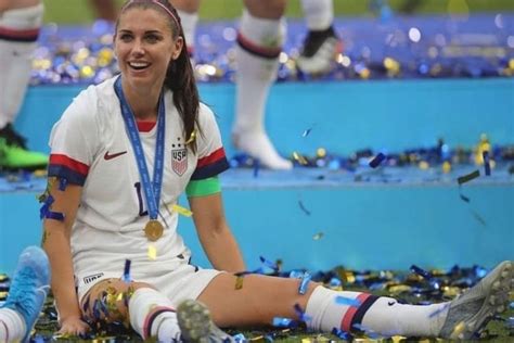 Cantik Dan Berbakat Berikut 5 Pemain Sepak Bola Wanita Terkaya Di