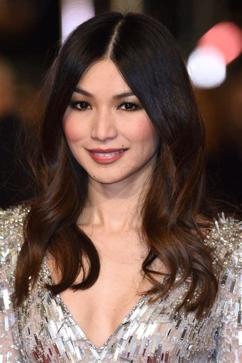 While this article is specially dedicated to hairstyles for females with long faces, a look at some men styles will help you understand the variation. 30 Beautiful Long Hairstyles For Round Faces Women ...