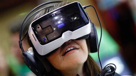 Virtual Reality Games Could Really Make You Feel More Empathetic — Quartz