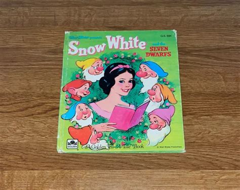 Vintage Golden Tell A Tale Book Disney Snow White And The Seven Dwarfs