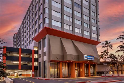 Best Western The Plaza Hotel, 3253 N Nimitz Hwy, Honolulu, HI, Parking