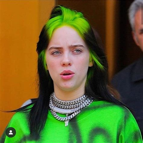 The world's a little blurry as she tours billie eilish. Pin de Adeptness em Billie Eilish♥️ | Billie eilish