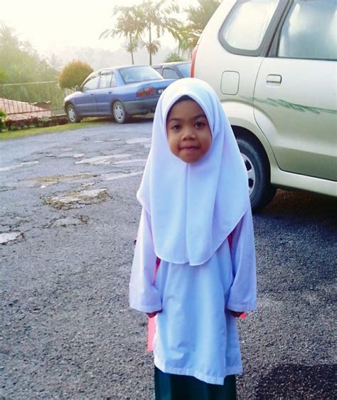 Tak daftar lagi anak ke sekolah darjah 1 lagi. Anak Masuk Darjah 1, Ambillah Gambarnya Banyak-banyak ...