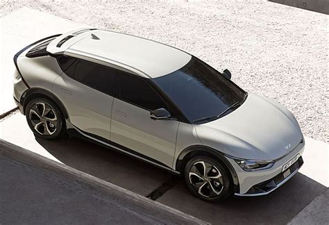 At kia we believe that movement inspires. Elektrische EV6 is de Hyundai Ioniq 5 van Kia - AutoGids