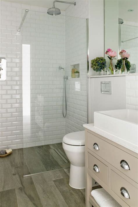 The white color tile will make the small bathroom look bigger than its original number. 39 Luxury Walk in Shower Tile Ideas That Will Inspire You ...