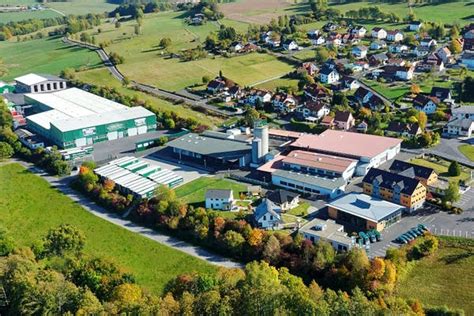 Aus tradition hat für uns die bauqualität unserer häuser oberste priorität, denn handwerkliche güte ist die grundlage unserer arbeit. RENSCH-HAUS: Alle Details zum Fertighaus-Anbieter ...