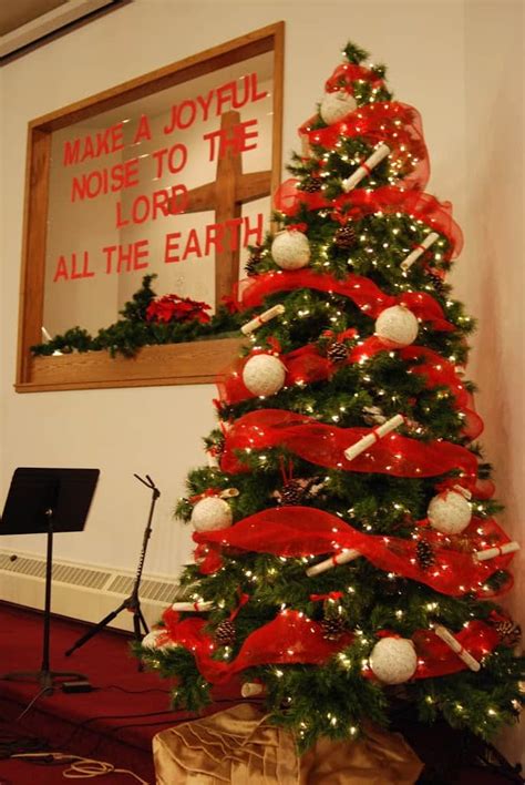 Church Christmas Decorating