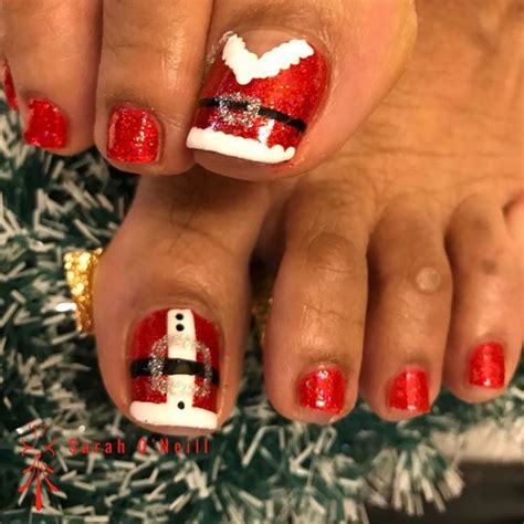 60 Pretty Christmas Toe Nail Designs For Holiday Blurmark Toe Nails