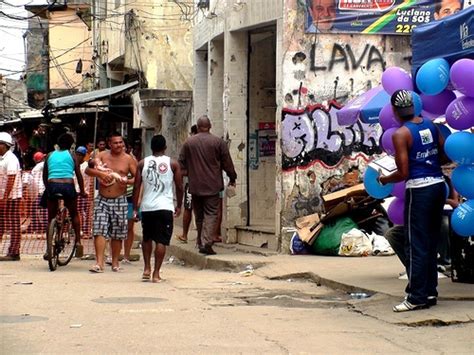 No sería nada extraño que respondas que sí. BRASIL: Clase media según el cristal con que se mire