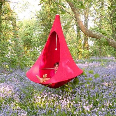 Warm to about 45 degrees ( my experience) i was wearing sweatpants light jacket and wool socks. cocoon hammock | Cacoon hammock, Hammock, Hammock tent