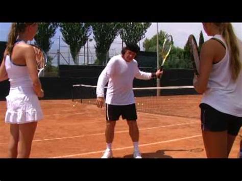 00:28 tennis players of all ages and all levels come to vilas tennis academy. MOmentos de Vilas en su Guillermo Vilas Tennis Academy de ...