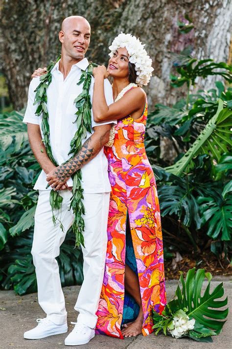 Brooke And Kaiwi Waimea Valley Wedding Celebration By Absolutely Loved