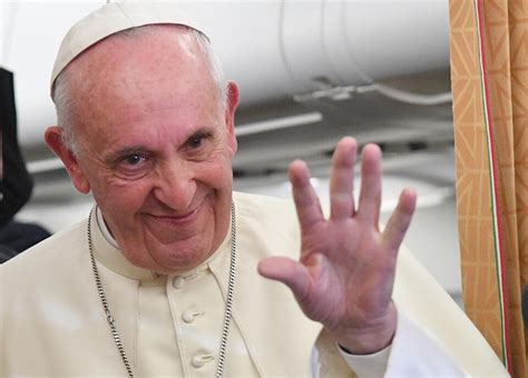 Pope Francis Urges Pastoral Care For Transgender People Draws Line