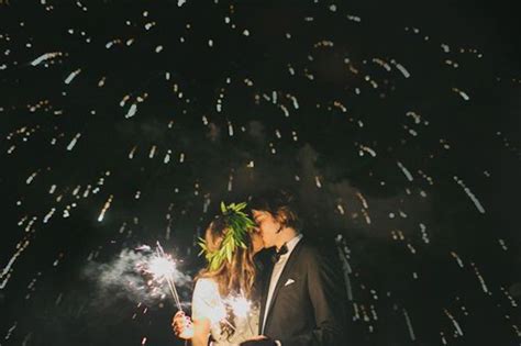 Let Love Sparkle Romantic Photo Ideas With Fireworks And Sparklers
