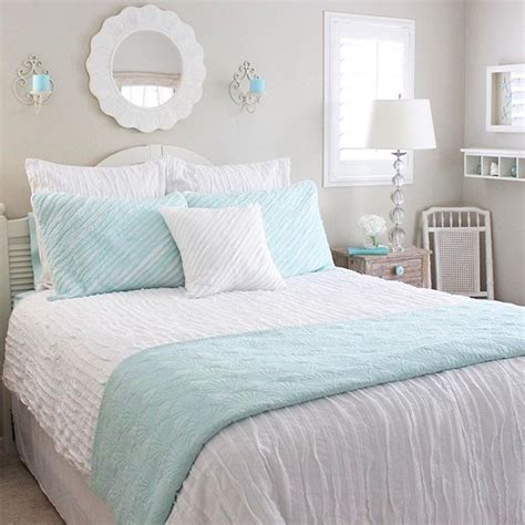 50 Perfect Coastal Bedroom Decorating Ideas For Comfortable Bedroom