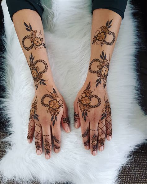 Back Hand Henna Shaadiwish