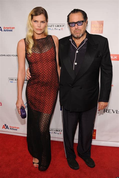 Girando il mondo da inviata ho visto sempre le stesse cose, le prime vittime e quelle che pagano il prezzo più alto sono sempre donne e. Julian Schnabel Engaged: Filmmaker To Marry May Anderson (REPORT) | HuffPost