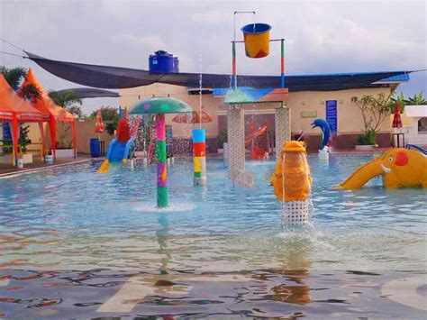 Waterboom lippo cikarang merupakan salah satu destinasi wisata yang menjadi ikon kota cikarang. 5 Waterpark di Kota Medan dengan Tiket Masuk dan Lokasi ...