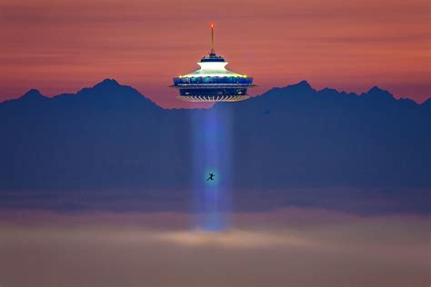 Seattle Themed Virtual Backgrounds To Spice Up Your Zoom Meetings From