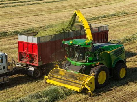 John Deere Adds New Models To Self Propelled Forage Harvester Lineup