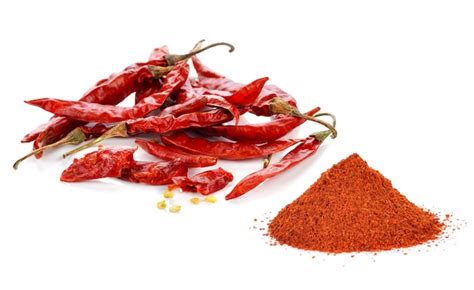 Premium Photo Powdered Dried Red Pepper And Red Chili Peppers