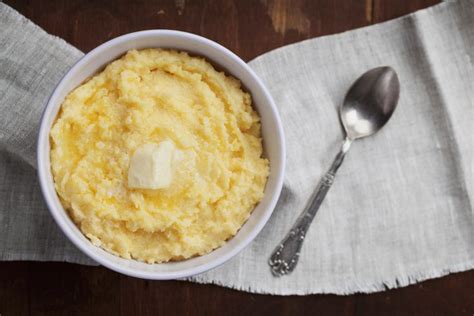 Si parla di polenta e di quanta acqua serve per 1 kg di farina. Come riciclare la polenta avanzata: 8 ricette facilissime ...