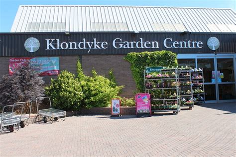 Klondyke Garden Centre Entrance © Billy Mccrorie Cc By Sa20