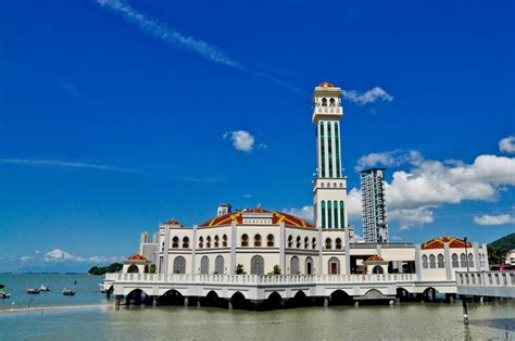 Apabila sebut sahaja mengenai pulau pinang pastinya teringat, jambatan pulau pinang (penang bridge). Masjid Terapung Pulau Pinang ~ ~:.Section47.:~